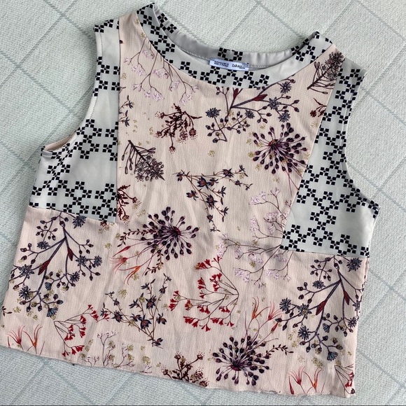 {ZARA WB Collection} Patterned Top - Picture 2 of 9